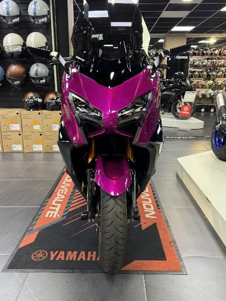 XP TMAX 560 TECH MAX