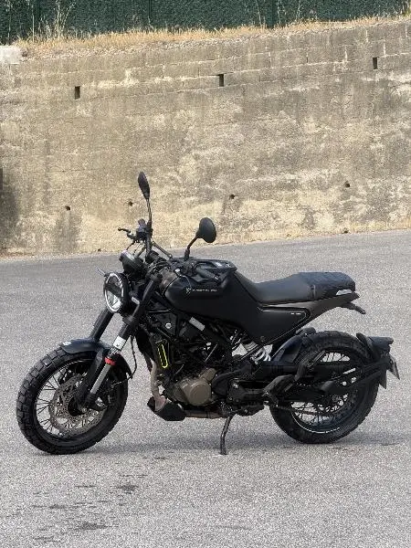 SVARTPILEN 125 ABS