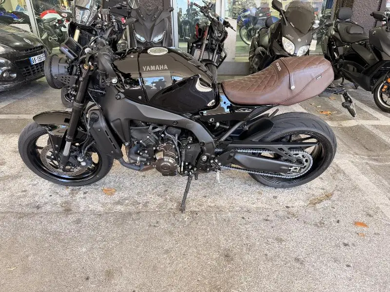 XSR 900