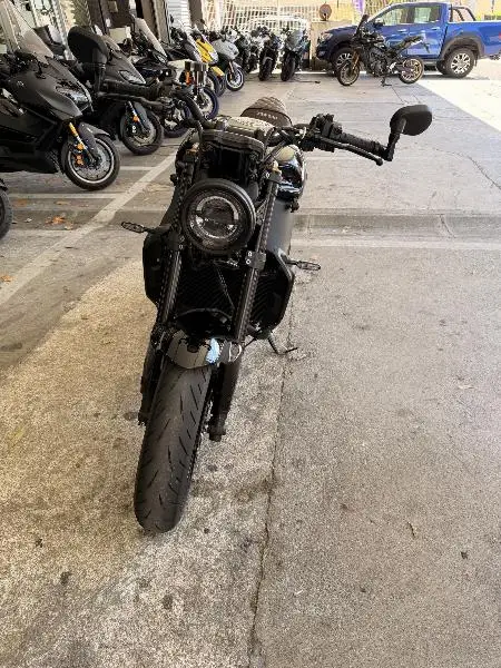 XSR 900