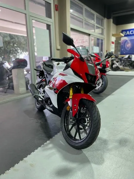 YZFR 125