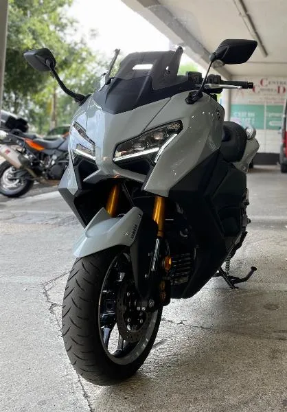 XP TMAX 560 TECH MAX