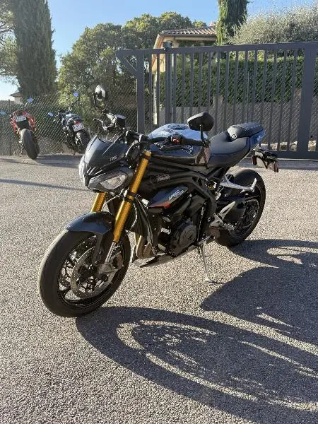 SPEED TRIPLE 1200 RS