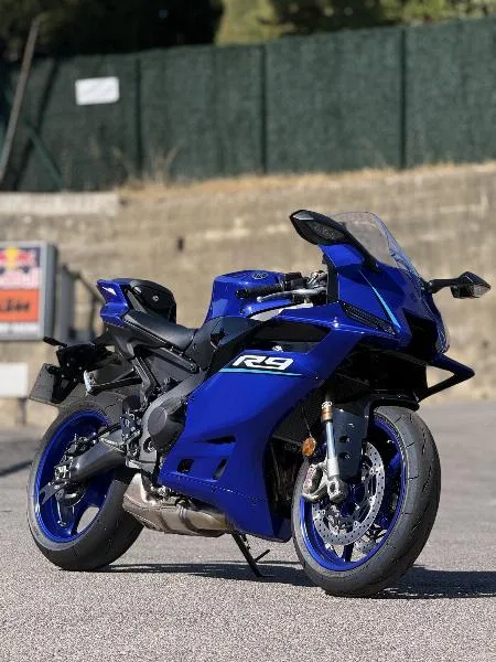 YZFR9