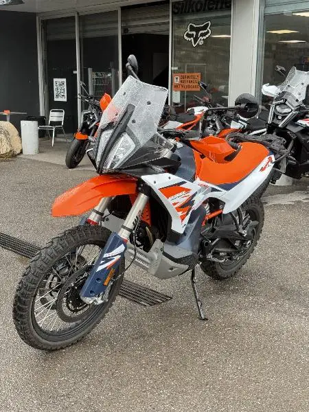 890 ADVENTURE R