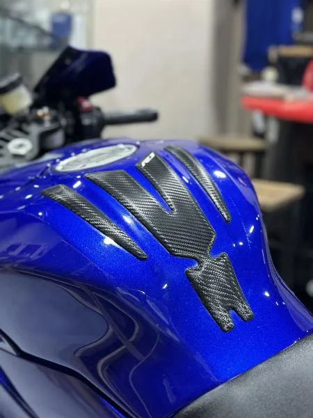 YZF 1000 R1