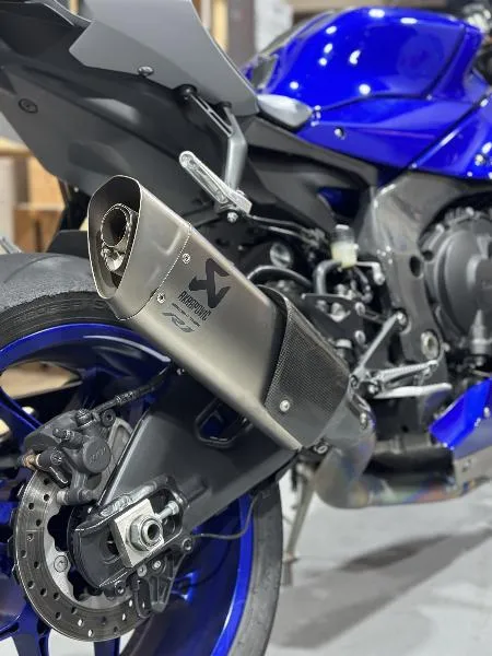 YZF 1000 R1