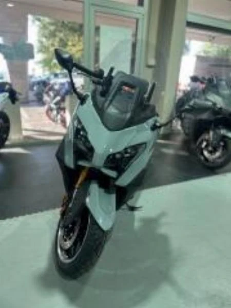 XP TMAX 560 TECH MAX