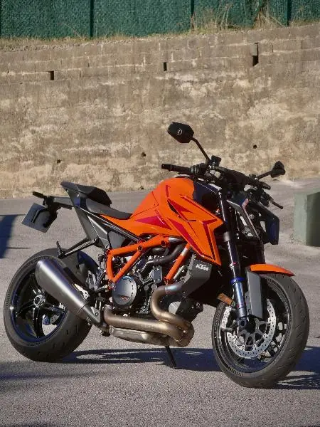 1390 SUPER DUKE R EVO