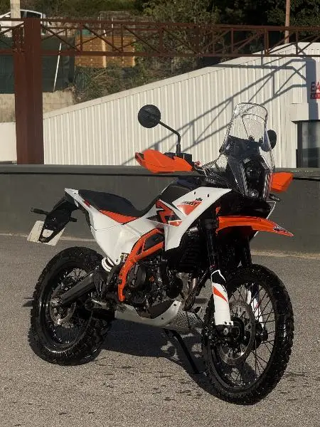 390 ADVENTURE