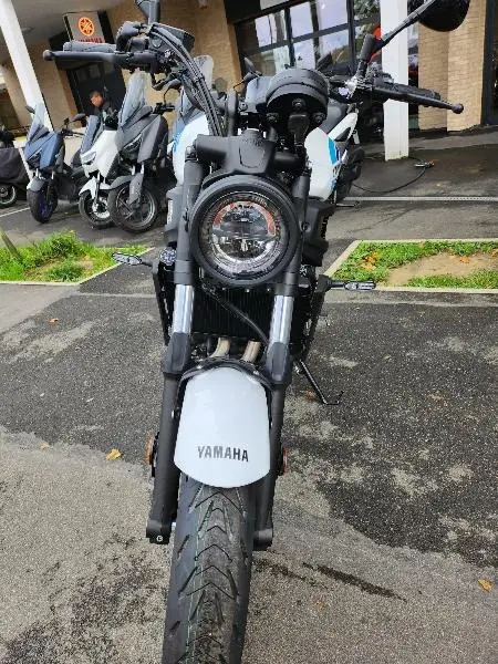 XSR 700