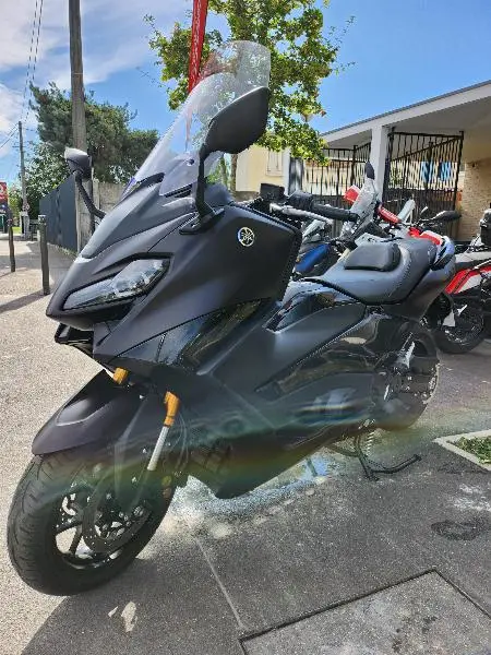 XP TMAX 560 TECH MAX