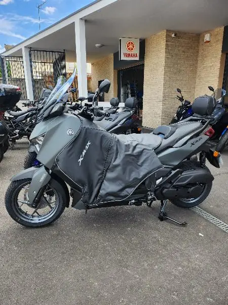 XMAX 125
