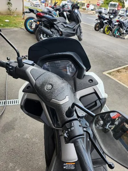 NMAX 125