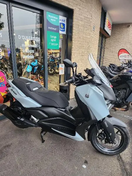 XMAX 300 Tech Max