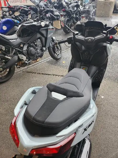 XMAX 300 Tech Max