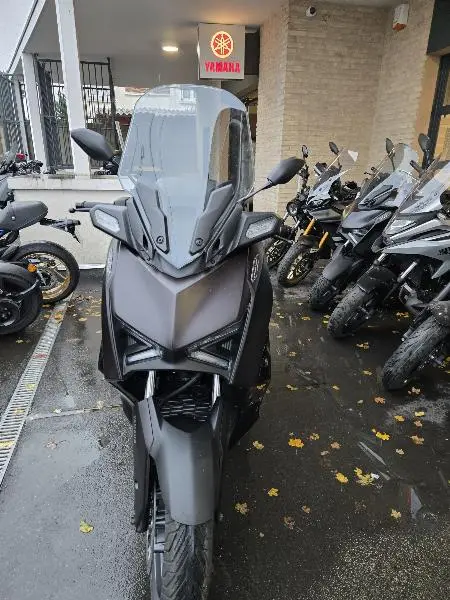 XMAX 300 Tech Max
