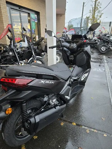 XMAX 300 Tech Max