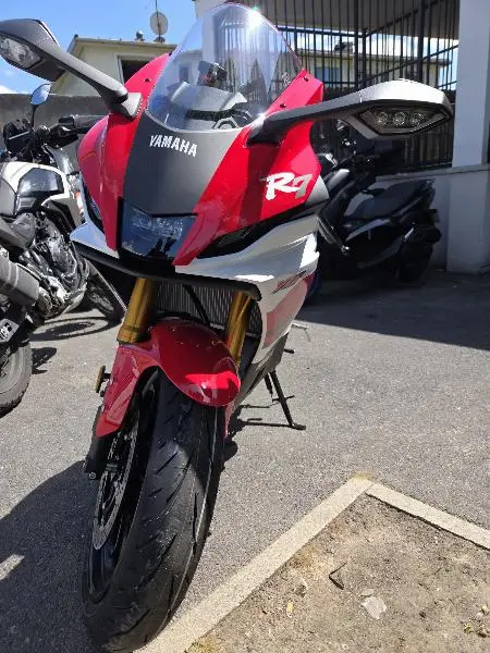 YZFR7