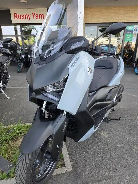 XMAX 125 TECH MAX