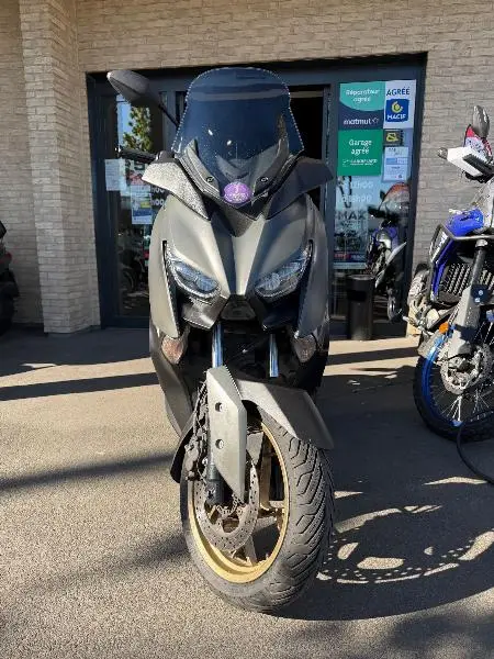 XMAX 300 Tech Max