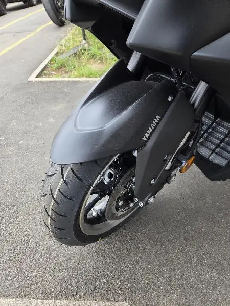 XP TMAX 560