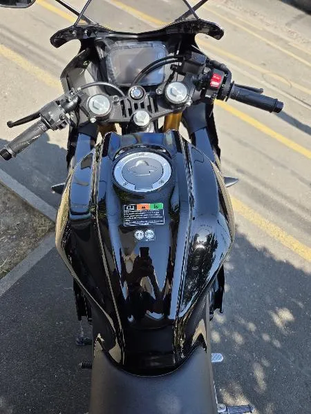 YZFR 125