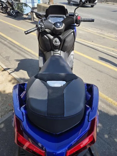 XMAX 125