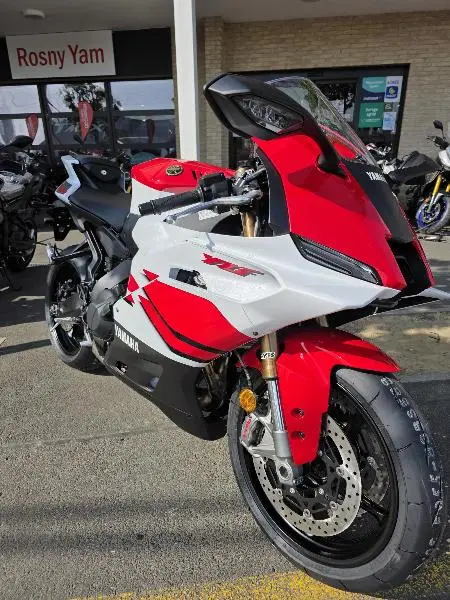 YZFR9