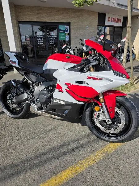 YZFR9