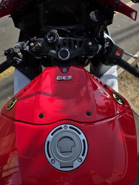 YZFR9