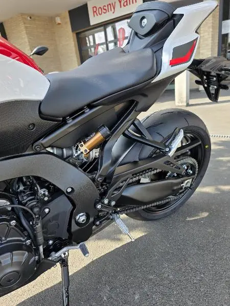 YZFR9