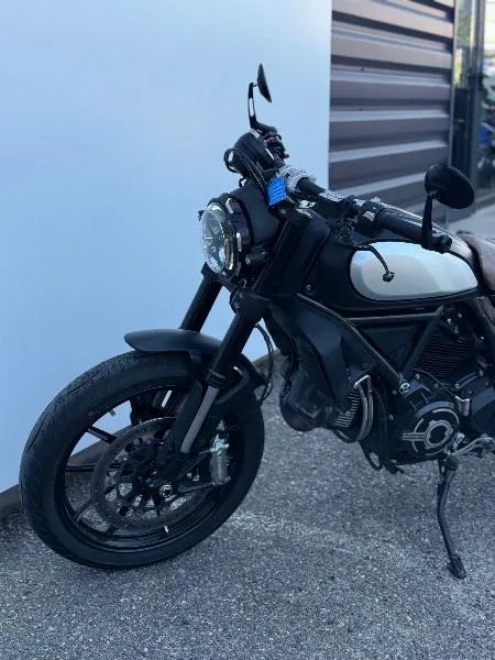 SCRAMBLER