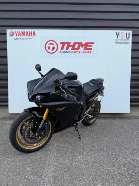 YZF 1000 R1