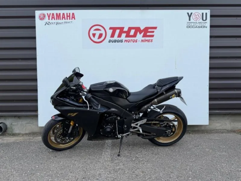 YZF 1000 R1