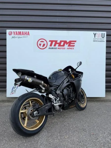 YZF 1000 R1