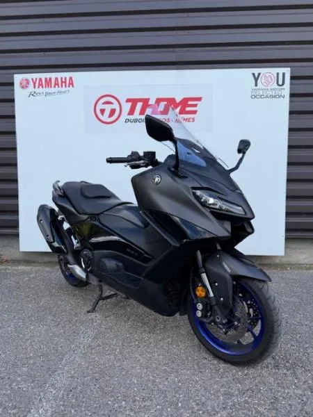XP TMAX 560