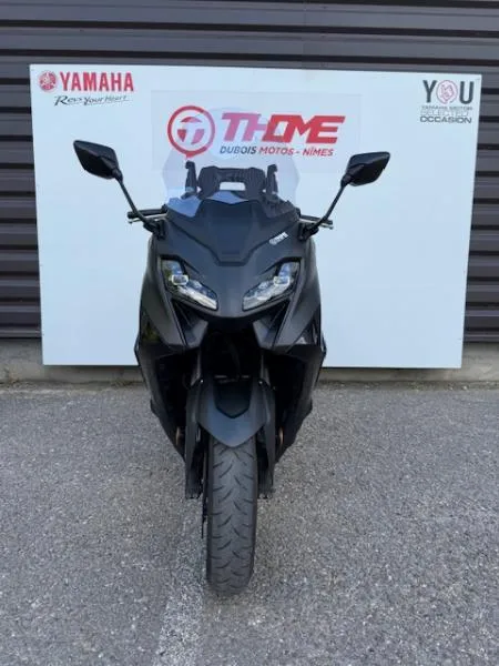 XP TMAX 560