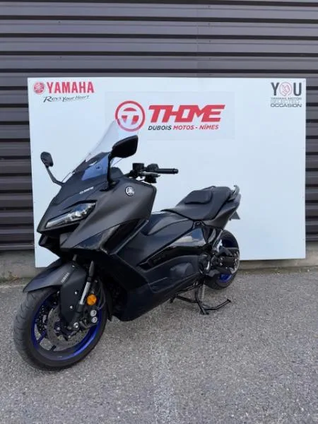 XP TMAX 560