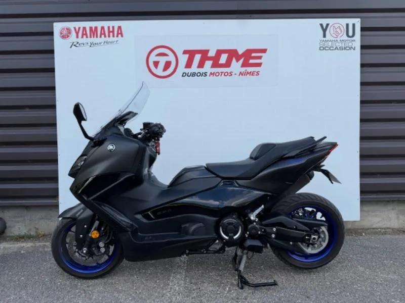 XP TMAX 560