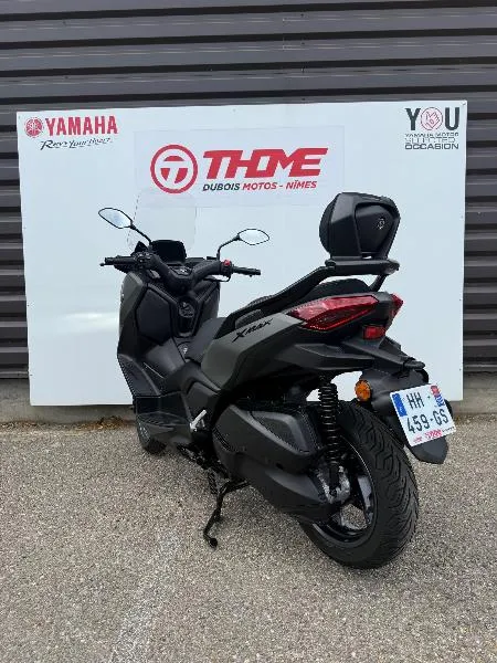 XMAX 300