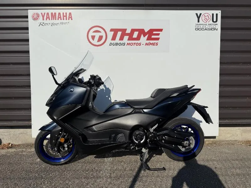 XP TMAX 560