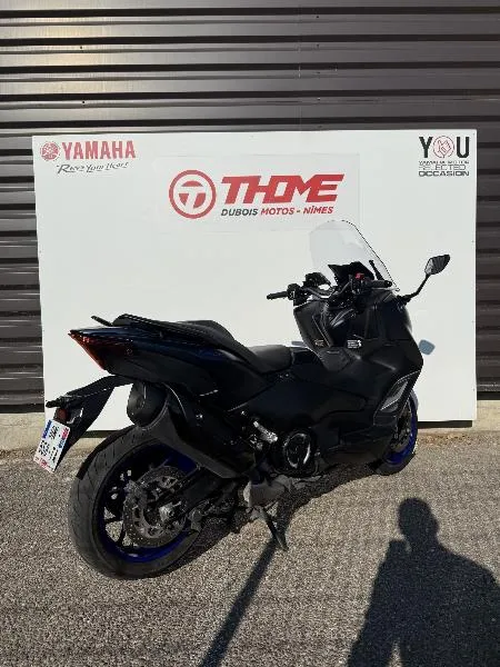 XP TMAX 560