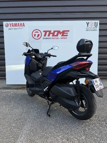XMAX 300