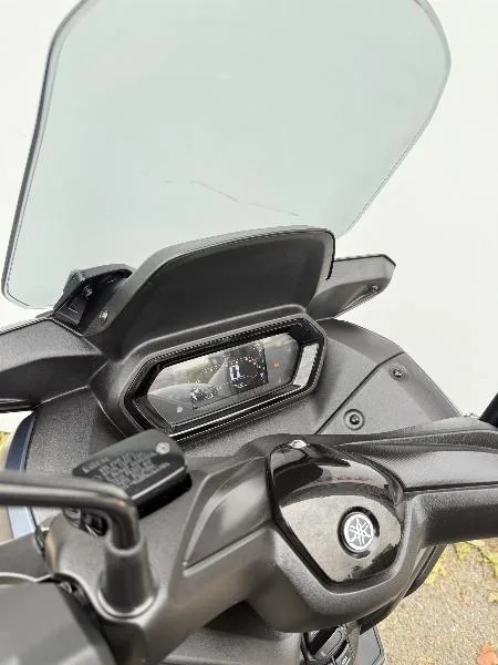 XMAX 125