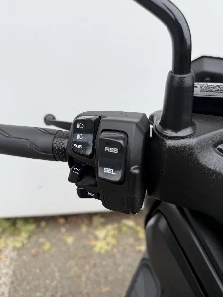 XMAX 125