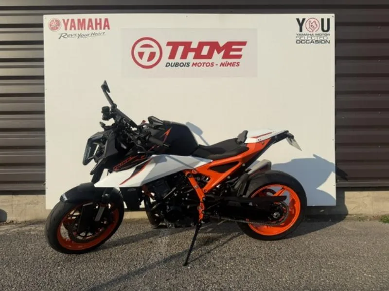 990 SUPER DUKE R