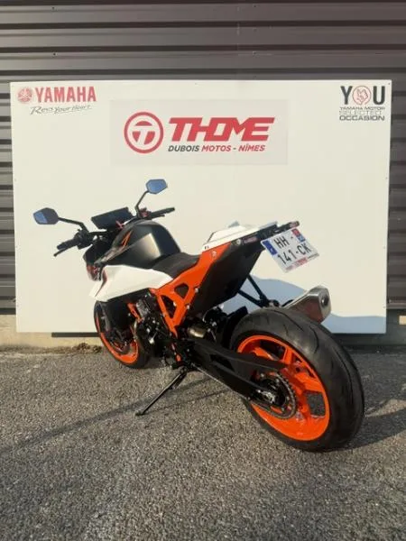 990 SUPER DUKE R