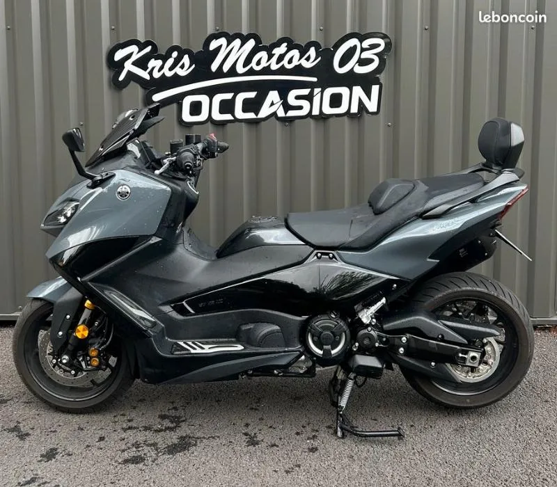 XP TMAX 560 TECH MAX KAMO
