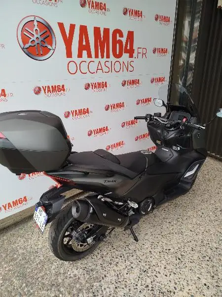 XP TMAX 560
